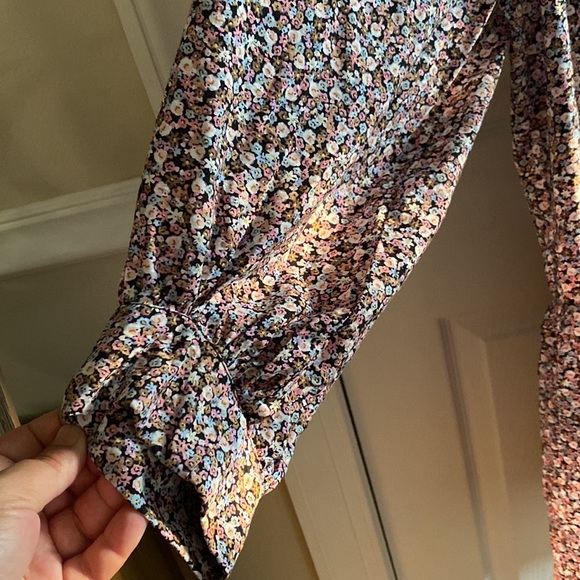 H & M DRESS - Picture 3 of 4